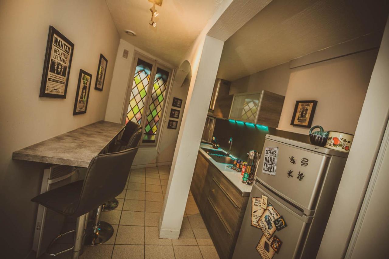 Repaire Du Sorcier Un Apartement Magique Троа Екстериор снимка