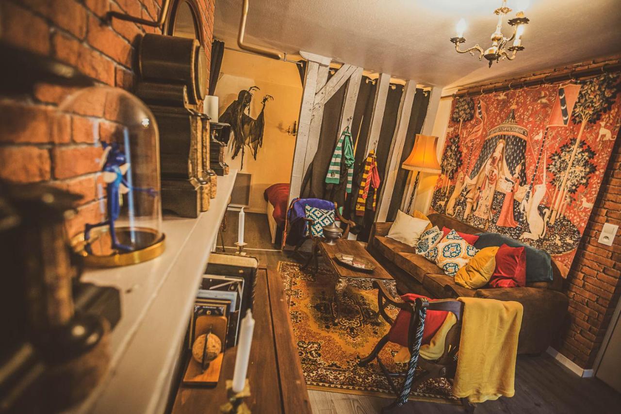 Repaire Du Sorcier Un Apartement Magique Троа Екстериор снимка