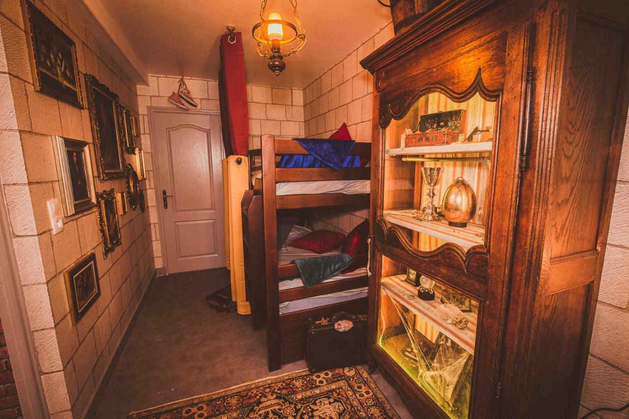 Repaire Du Sorcier Un Apartement Magique Троа Екстериор снимка