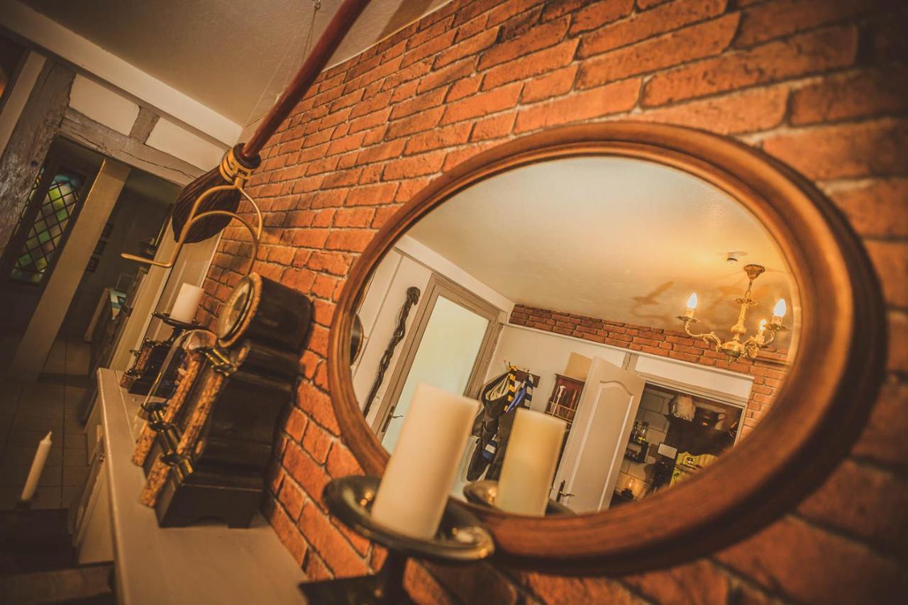 Repaire Du Sorcier Un Apartement Magique Троа Екстериор снимка