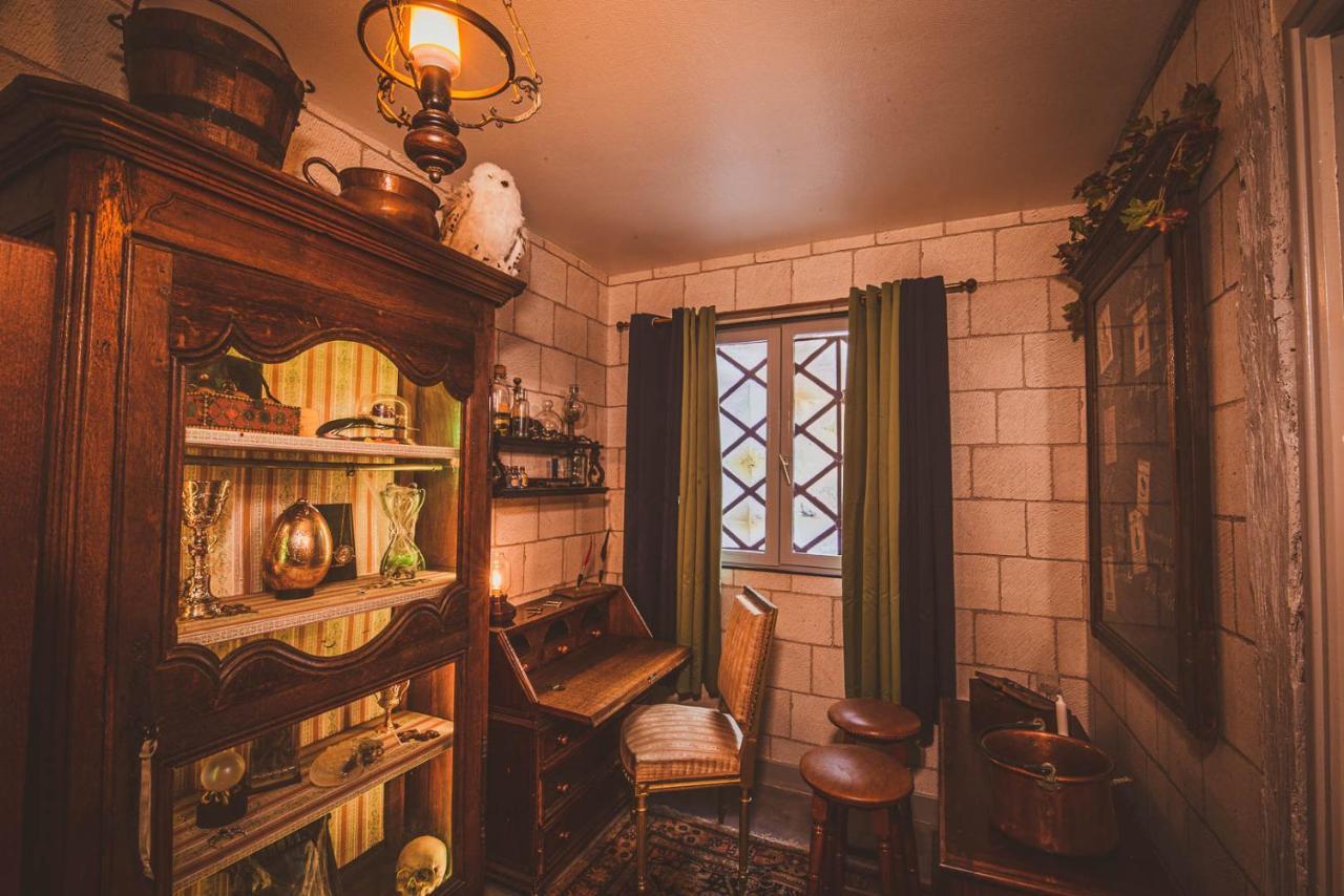Repaire Du Sorcier Un Apartement Magique Троа Екстериор снимка